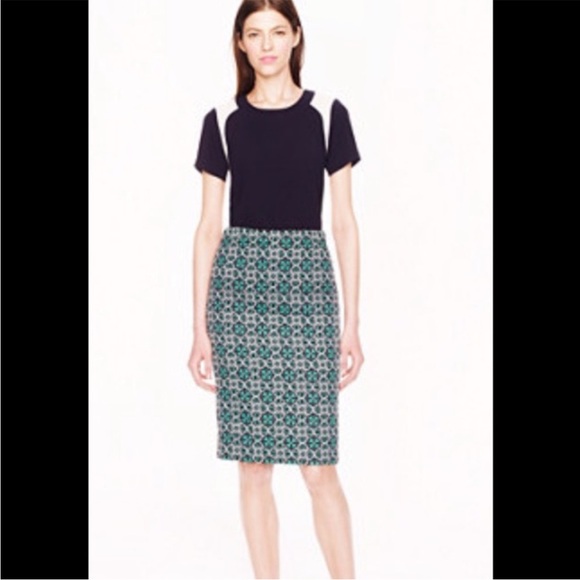 J. Crew No 2 Lattice Medallion Patterned Pencil Skirt Green Geometric Size 4 - Picture 2 of 6
